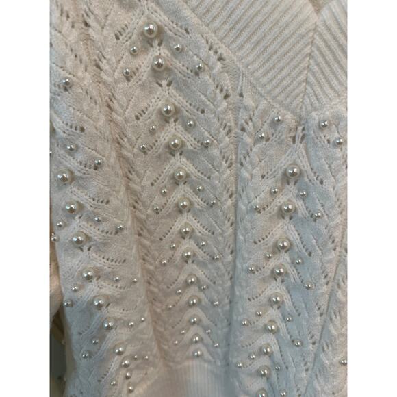 Autres Filles size small white sweater with pearl detail - Picture 2 of 4
